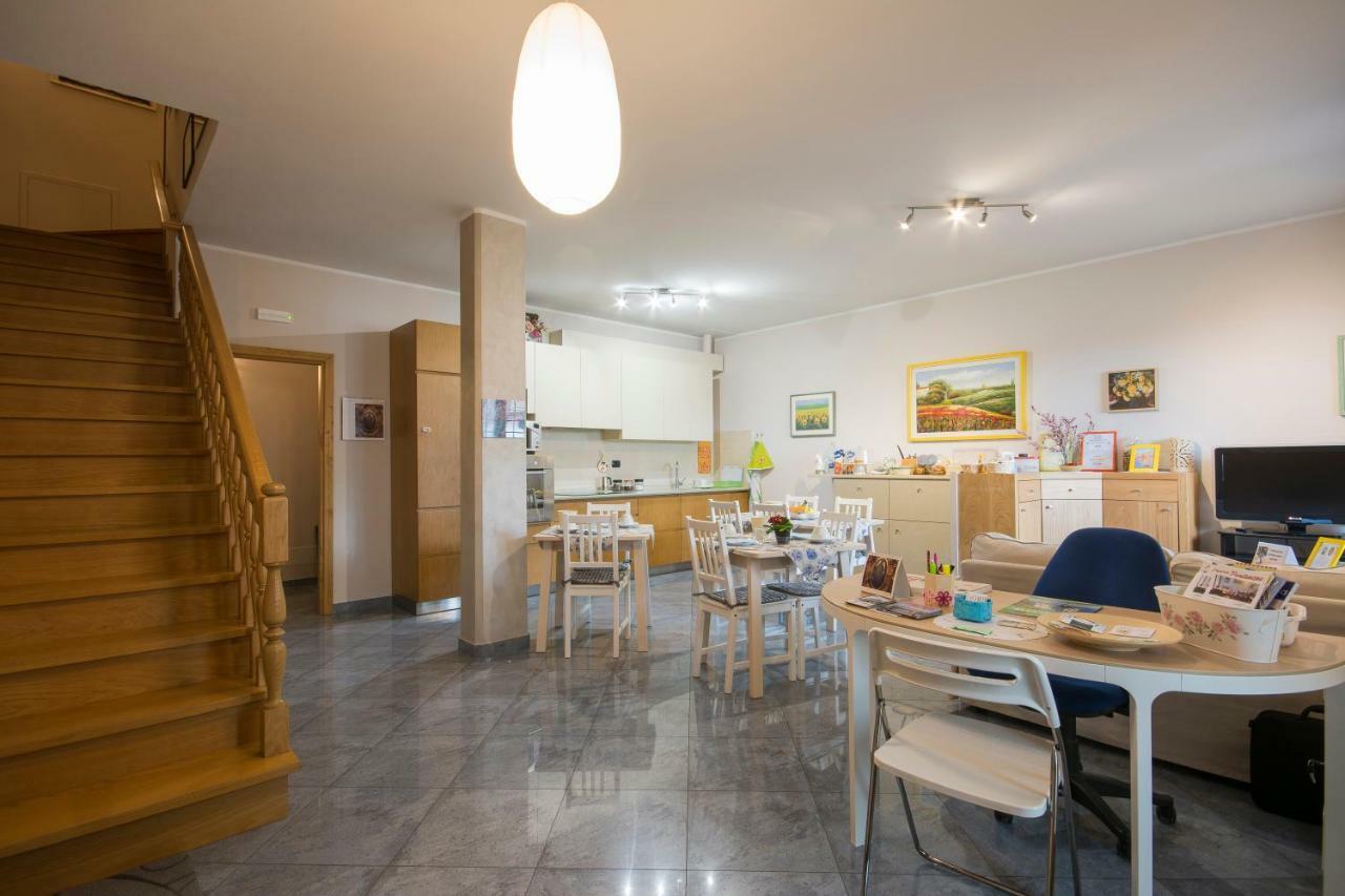 Agliana Bed & Breakfast Profumo D'Estate מראה חיצוני תמונה