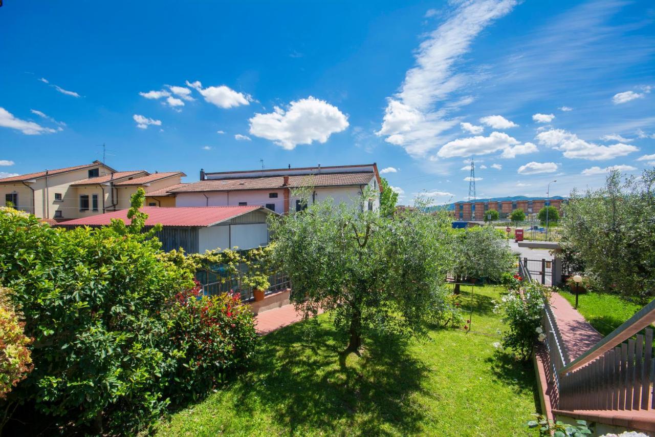 Agliana Bed & Breakfast Profumo D'Estate מראה חיצוני תמונה
